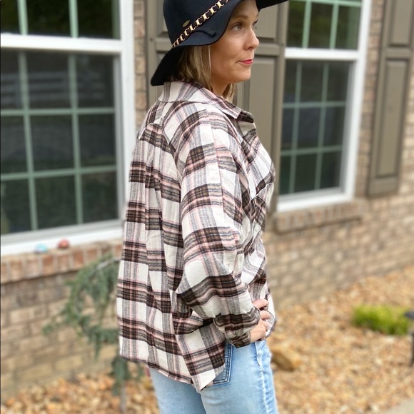 West of Here Flannel Top - Picture 3 of 6